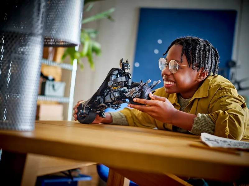 Batman Construction Figure and the Bat-Pod Bike