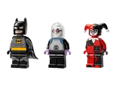 Batman with the Batmobile vs Harley Quinn and Mr. Freeze