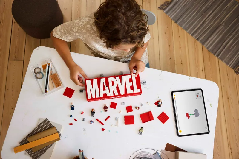 MARVEL Logo