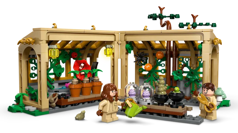 Hogwarts Castle: Herbology Class