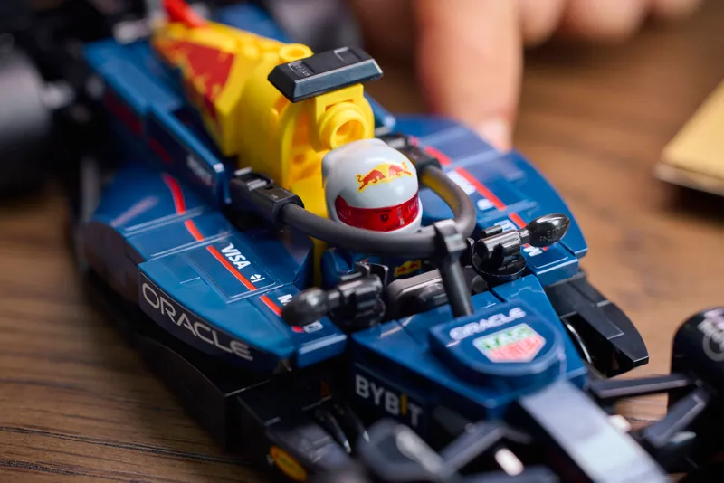 Oracle Red Bull Racing RB20 F1 Race Car